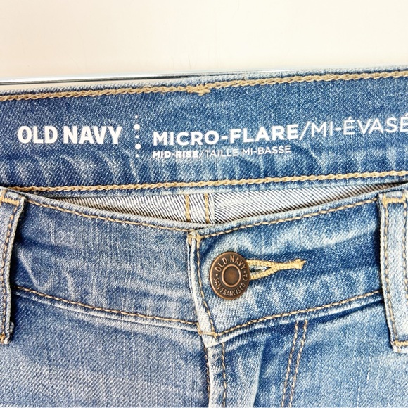 OLD NAVY MID RISE MICRO FLARE JEANS WOMENS SZ 6R - Picture 4 of 5
